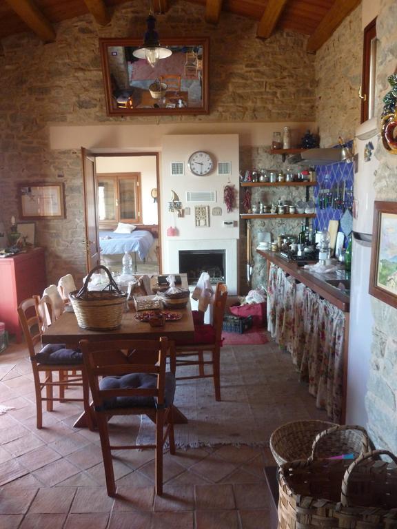 Rocca Del Vento Bed and Breakfast San Pantaleone Buitenkant foto