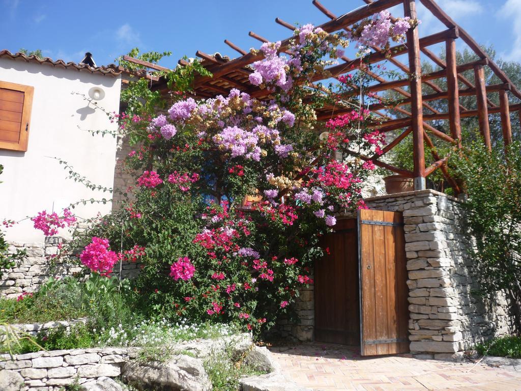 Rocca Del Vento Bed and Breakfast San Pantaleone Buitenkant foto