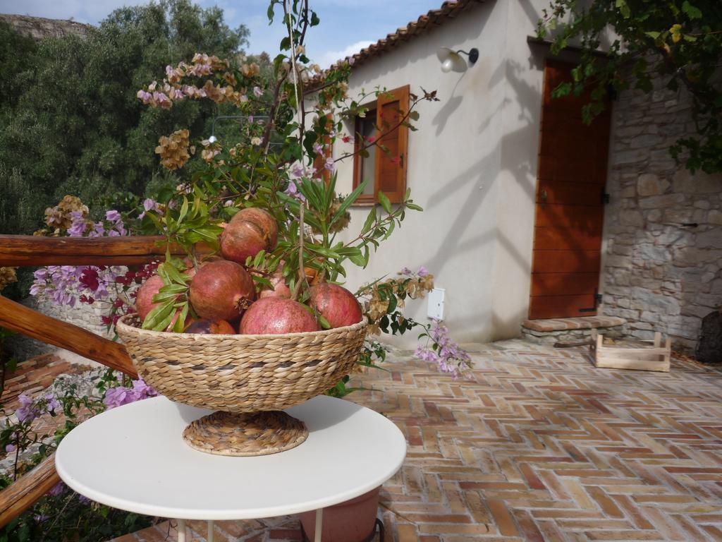 Rocca Del Vento Bed and Breakfast San Pantaleone Buitenkant foto