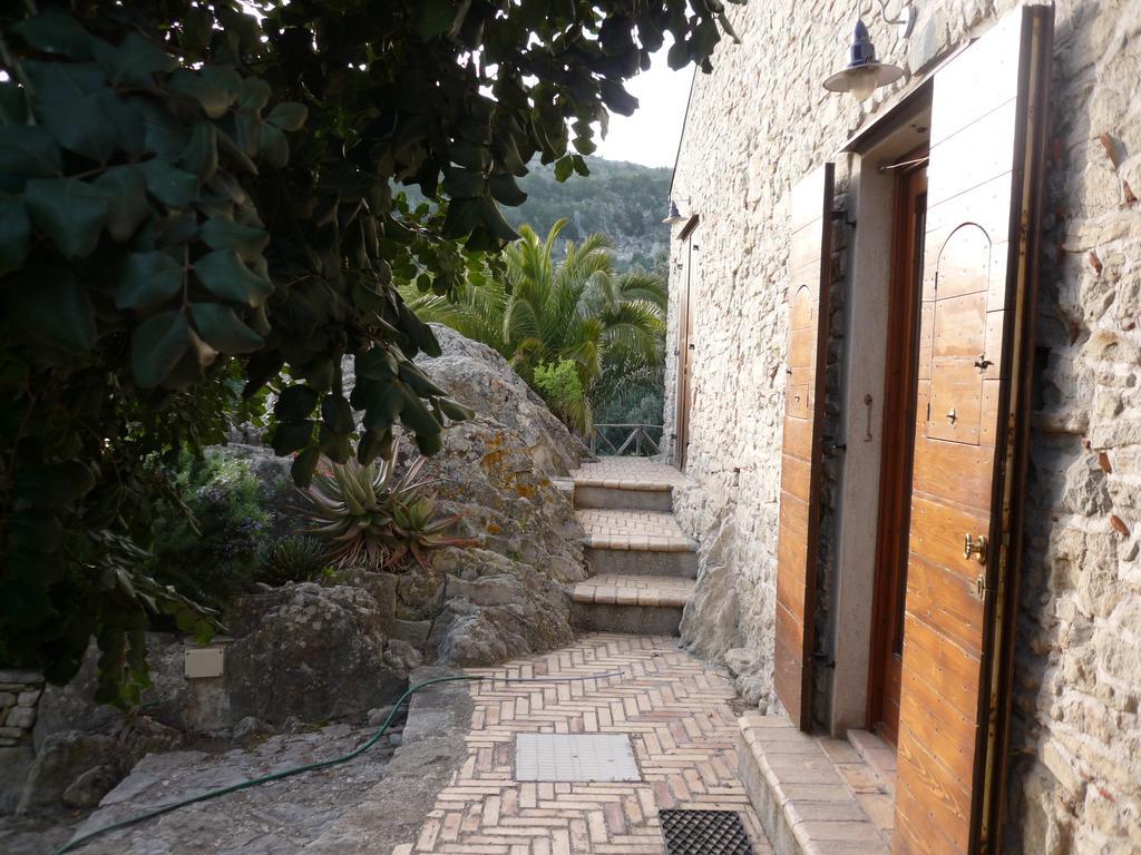Rocca Del Vento Bed and Breakfast San Pantaleone Kamer foto