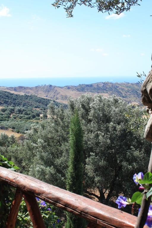 Rocca Del Vento Bed and Breakfast San Pantaleone Buitenkant foto