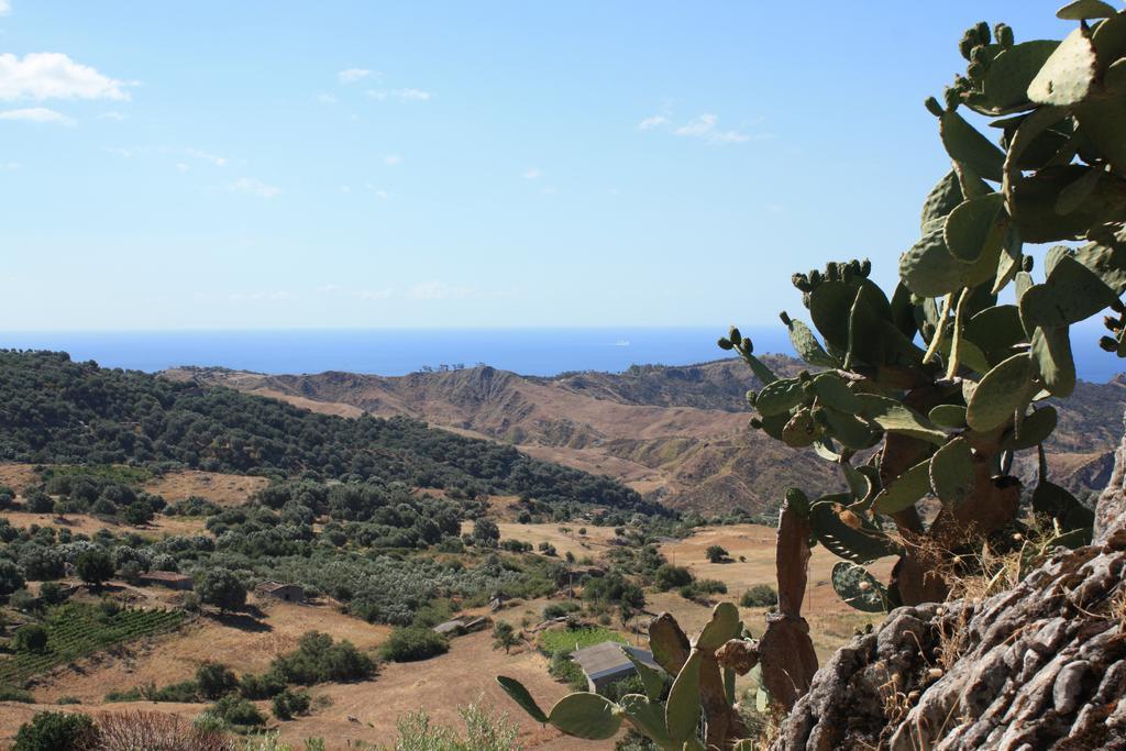 Rocca Del Vento Bed and Breakfast San Pantaleone Buitenkant foto