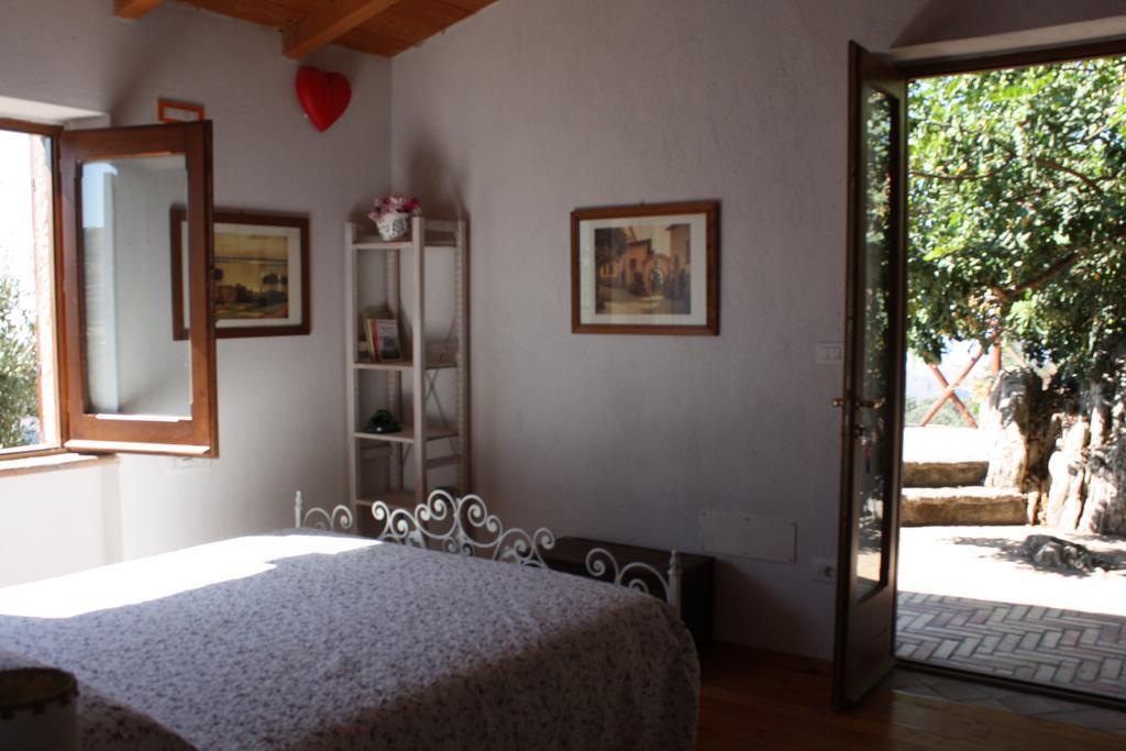 Rocca Del Vento Bed and Breakfast San Pantaleone Buitenkant foto